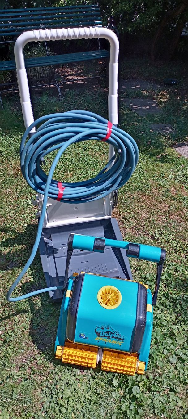 Dolphin Schwimmbad-Zubehör: Poolroboter Dolphin – Gebraucht aus Brugg AG von Flohzi 3