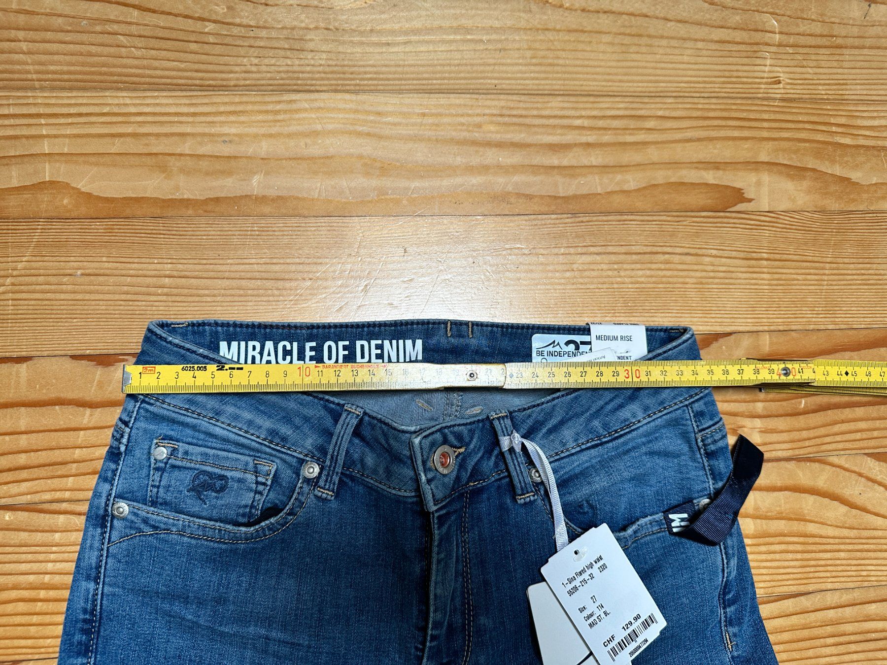Jeans: Jeans Boot Cut 27/32 neu mit Etikett – Nuovo e nell'imballaggio originale da Gümmenen venduto da FelizitasHermann 5
