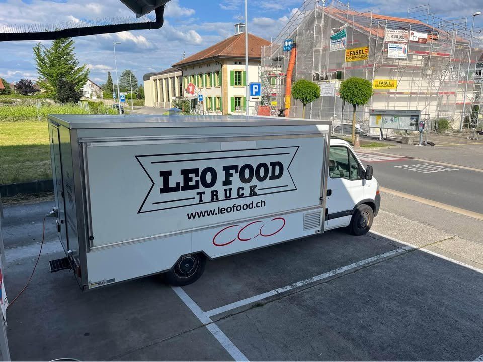 Renault Nutzfahrzeuge: Food Truck 2015 – Gebraucht aus Le Landeron von Leo