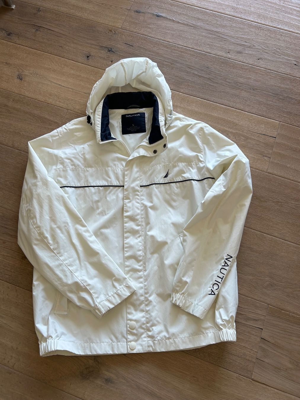 Giacche: Regenjacke Nautica weiss, Grösse L – Nuovo (secondo la descrizione) da Thayngen venduto da Neuhof80