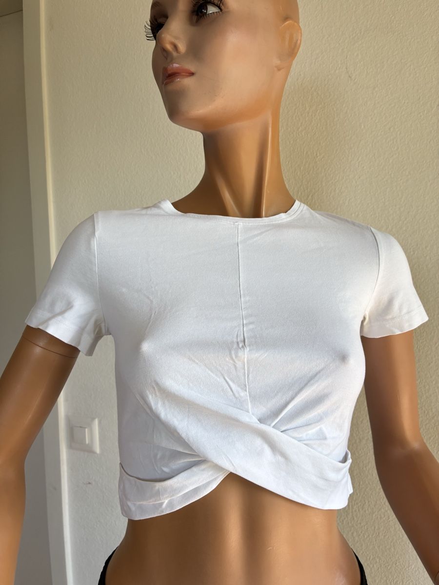 Top: Crop Top Even&Odd Blanc Taille S - État impeccable! – Usato da Thônex venduto da mih_28sl