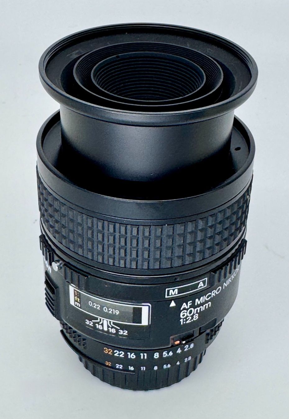 Nikkor Objectifs: Objectif Micro Nikkor AF 60mm f/2.8 état neuf – D'occasion à Mézières VD par Potentiel 1