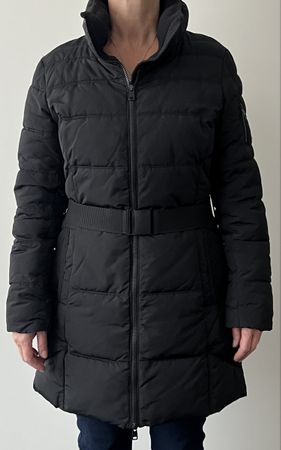 Schöne Winterjacke von ESPRIT (Damen) / Gr. 38
