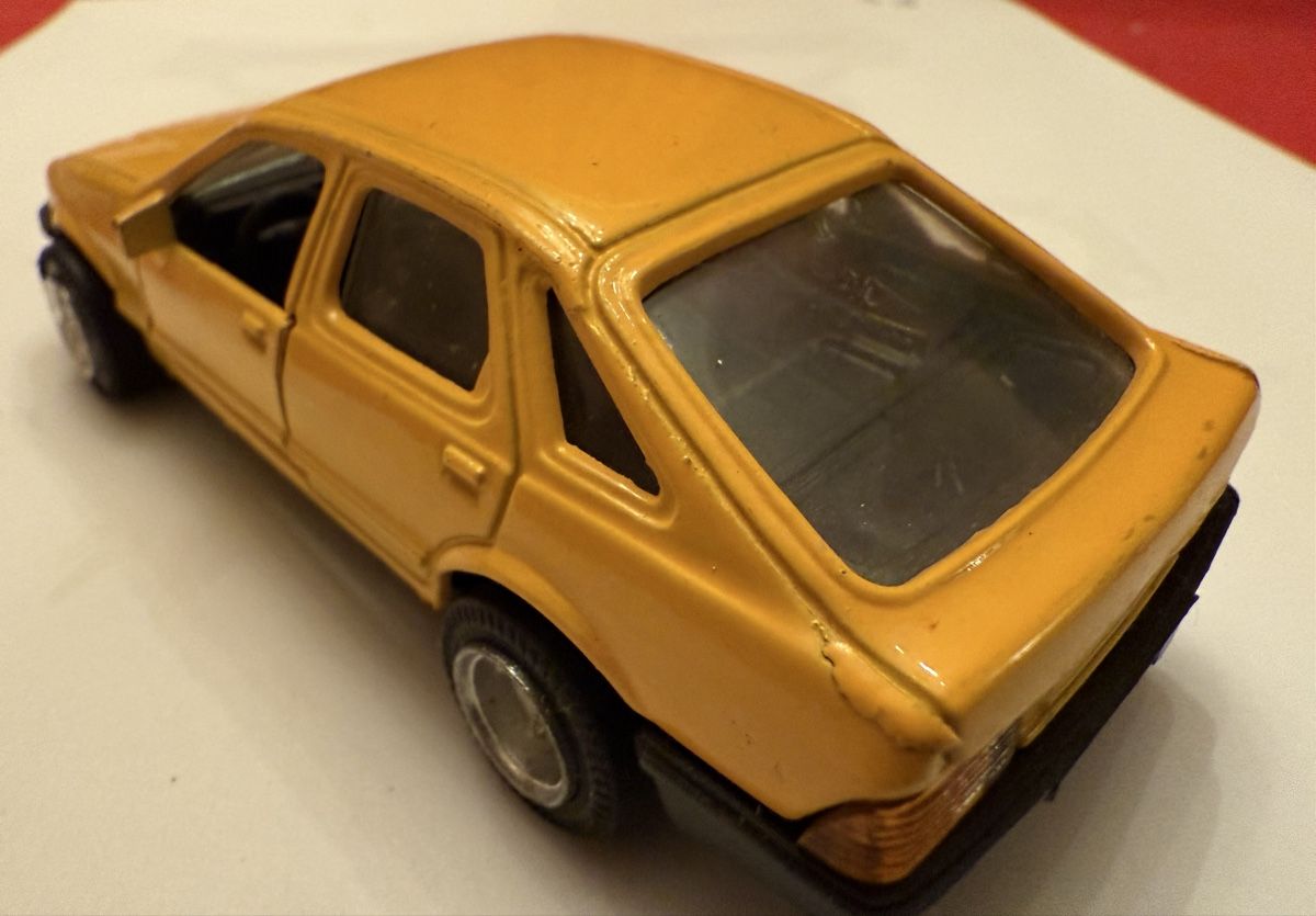 Ford Modellautos: Ford Sierra 1:43 – Gebraucht aus hunzenschwil von Oldipark 2