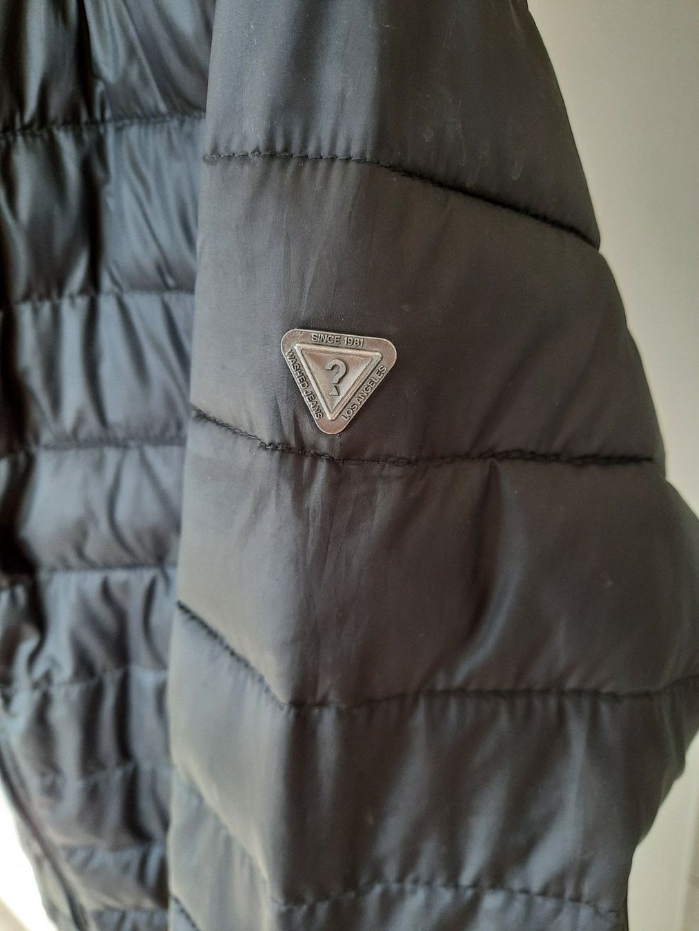 Guess Jacken: Guess Steppjacke – Gebraucht aus Zug von Alpenrose353 3