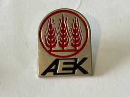 1 Pin AEK