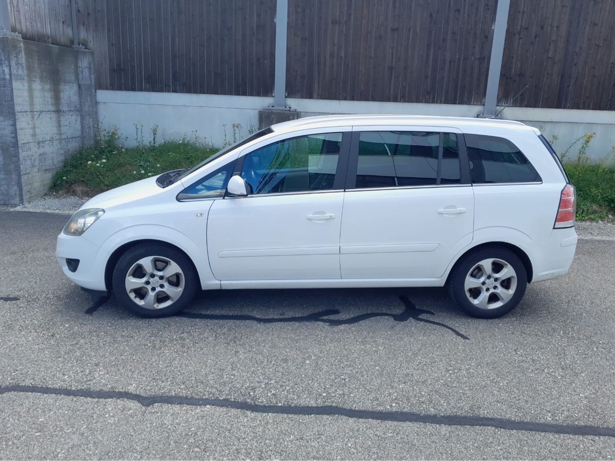 Opel Automobili: Opel Zafira – Usato da Wallbach venduto da SchnellAutomobile