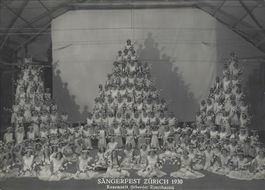 SÄNGERFEST  ZÜRICH  1930 - Rosenzeit  (lebender  Rosenbaum)