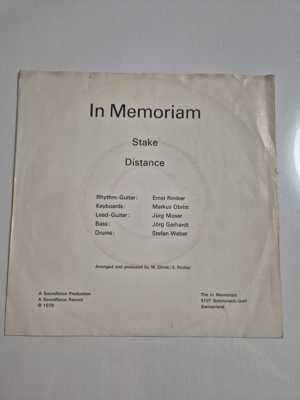 Dischi in vinile: The in  Memoriam -  Stake / Distance - Single 7 , CH – Nuovo (secondo la descrizione) da Uster venduto da newwave0 1