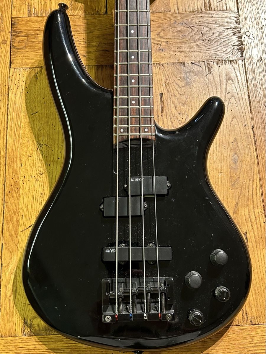 Strumenti musicali: Ibanez SD GR Bass Japan – Usato da Bergdietikon venduto da SoundFactory