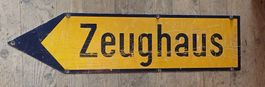 alter Militär Wegweiser > "Zeughaus"