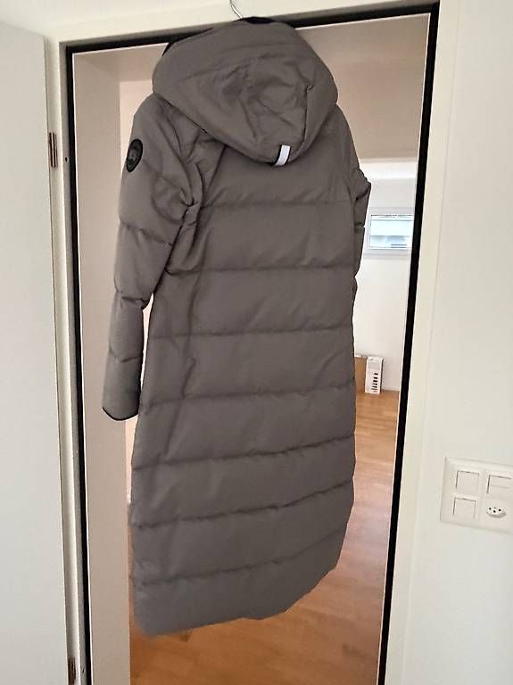 Canada Goose Cappotti: Canada Goose Mystique Parka Neu – Nuovo (secondo la descrizione) da Ehrendingen venduto da Nr.7 1