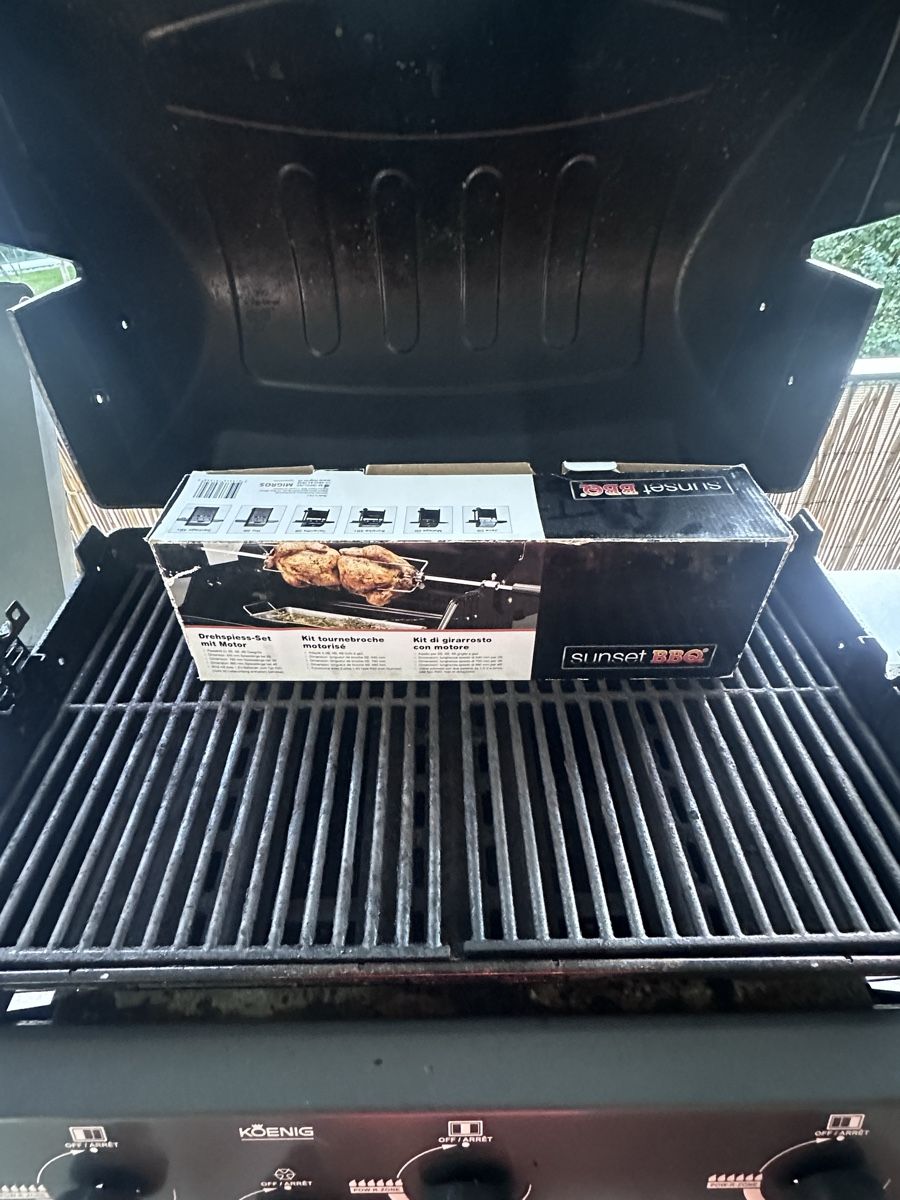 Griglie: Gasgrill – Usato da Adliswil venduto da Dusan-123 3