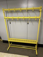 Garderobenständer mit Haken und Schirmhalter