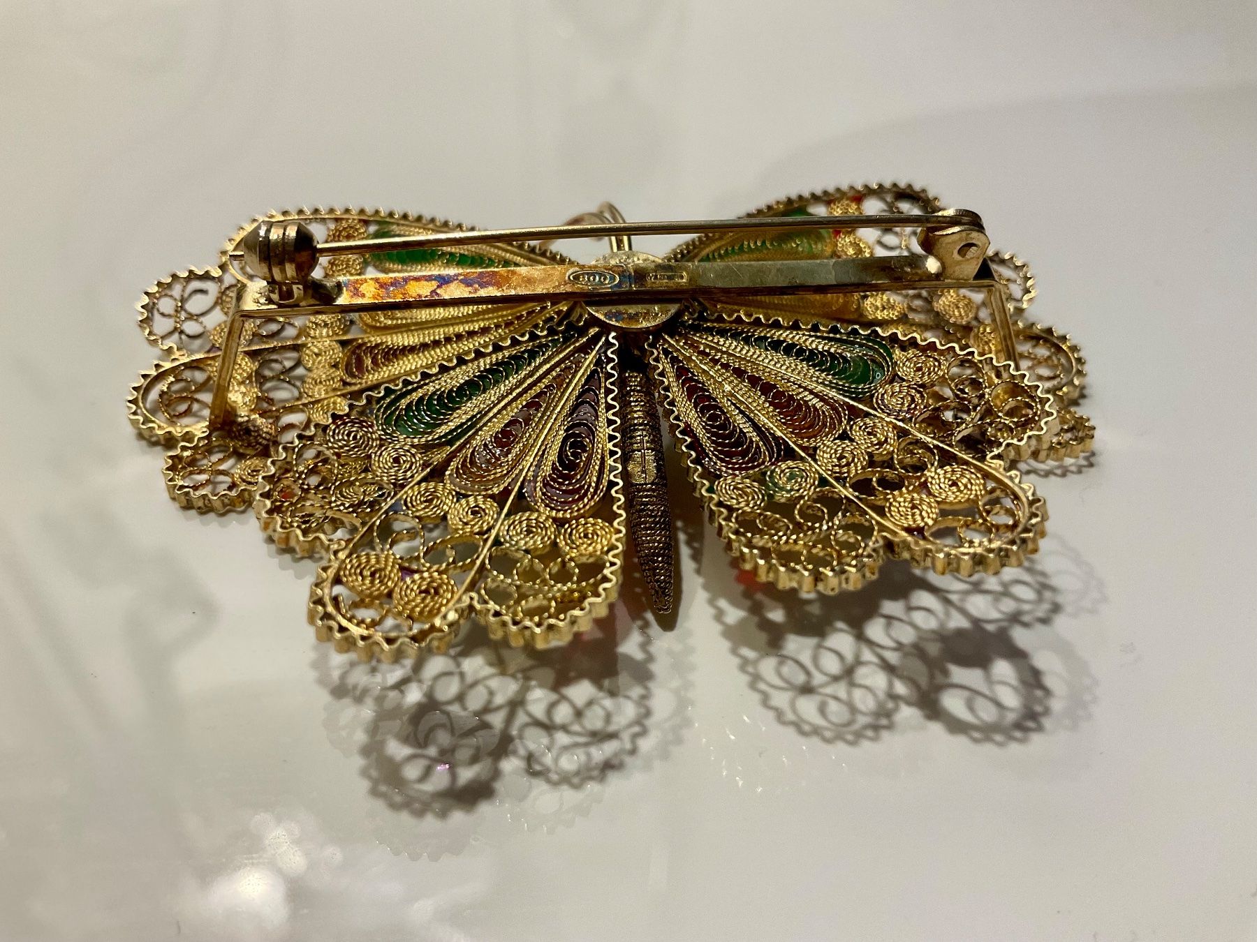Broches & Aiguilles: Spilla elegante e raffinata – Neuf avec emballage d'origine à Bern par zero02 5