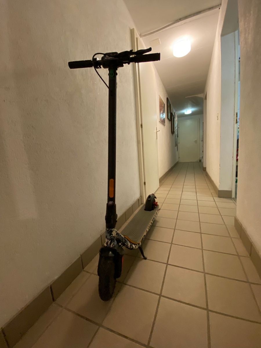 Skateboards: Trottinette électrique – Usato da La Tour-de-Trême venduto da jul_l8fs 1