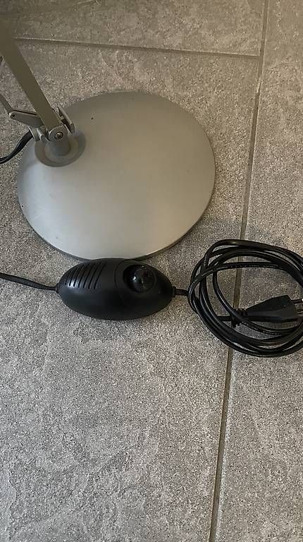 Lampes: Lampe de bureau avec potentiomètre  – D'occasion à Biel/Bienne par Freunemy 1