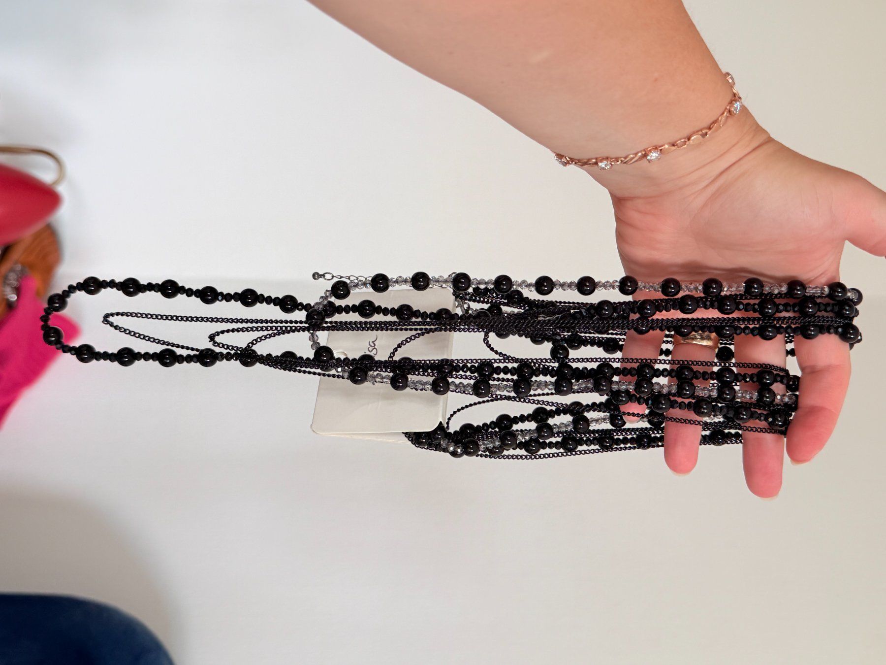 Catenine: Collier multi-rangs noir perles et chaînes Lovisa – Nuovo e nell'imballaggio originale da Genève venduto da AGBERG 5