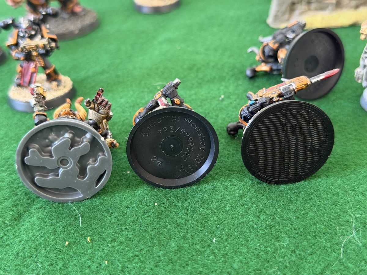 Kit di modellismo & Modellini statici: Warhammer 40K Chaos Space Marines - Armata – Nuovo (secondo la descrizione) da S. Pietro venduto da nap_9xjt 9