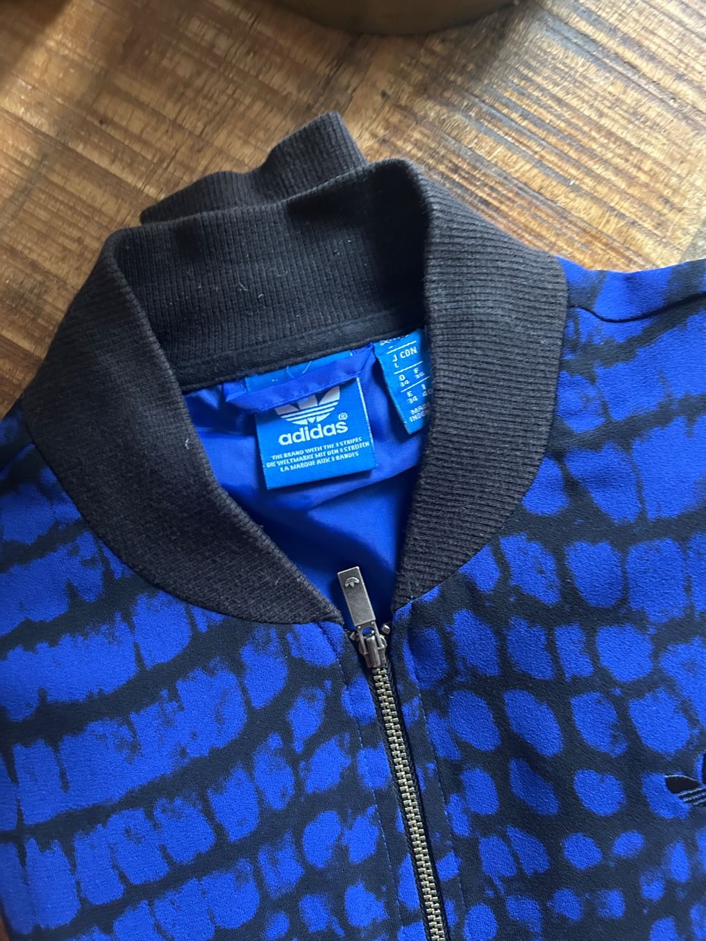 Adidas Giacche: Adidas Bomberjacke - Gr. 34 – Usato da Illnau venduto da Monkky 2