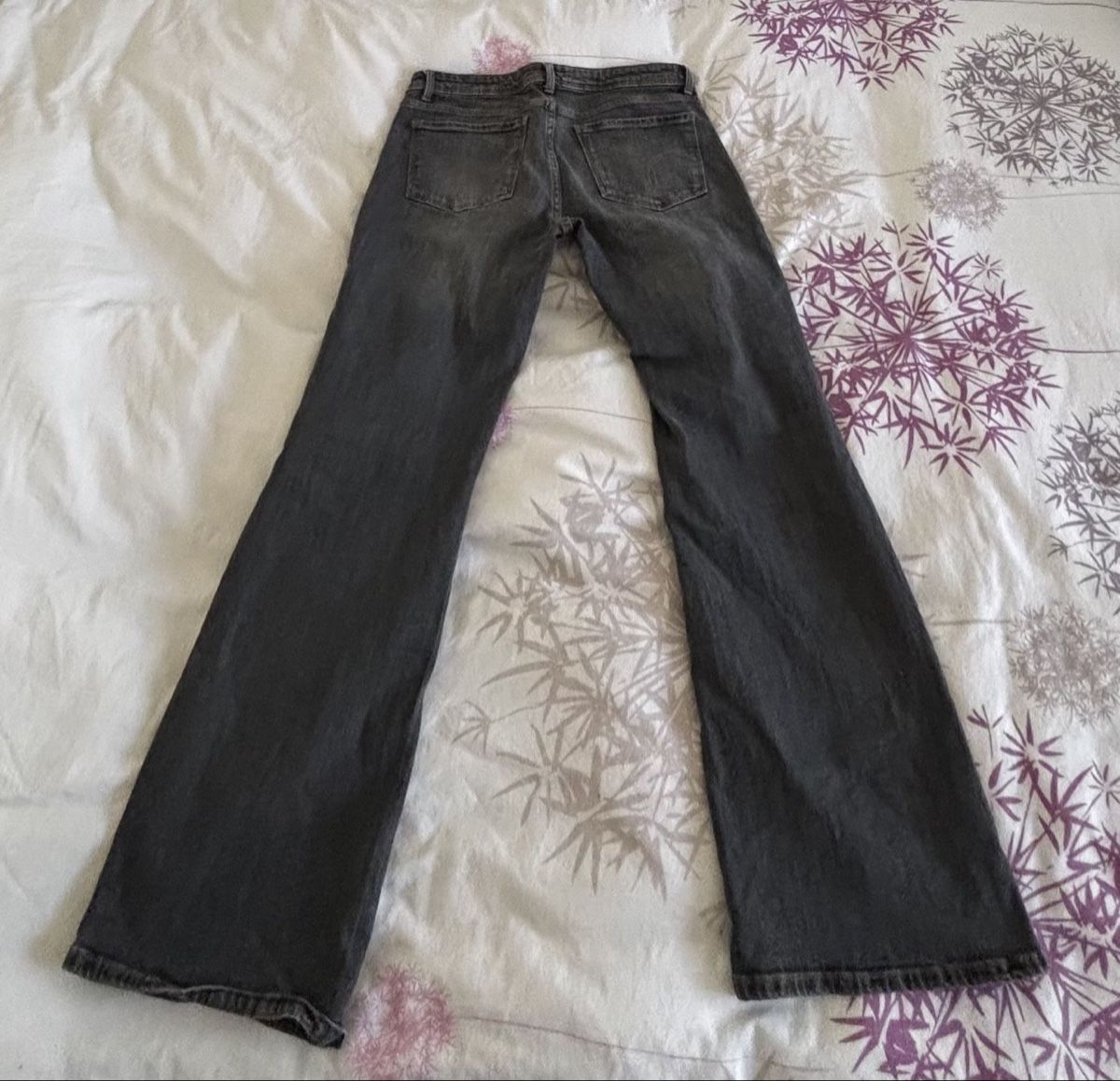 Bershka Pantaloni: Graue Bershka Hose – Usato da Dättlikon venduto da rah_c575 1