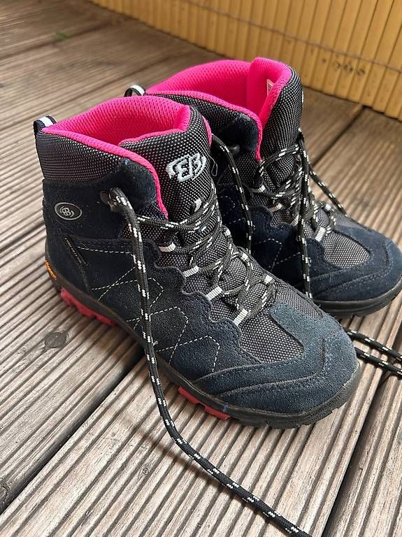 Chaussures filles: Wanderschuhe Brütting, Gr. 33 – D'occasion à Basel par sar_w5vx