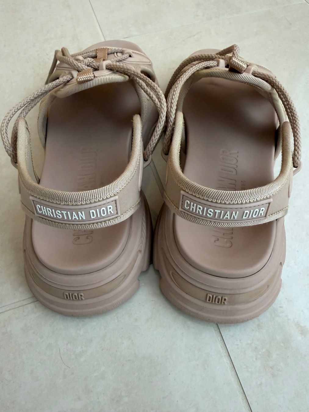 Dior Scarpe da donna: Dior D-CONNECT Sandale nude Gr. 38.5 – Usato da Altendorf venduto da Fabiennemay 1