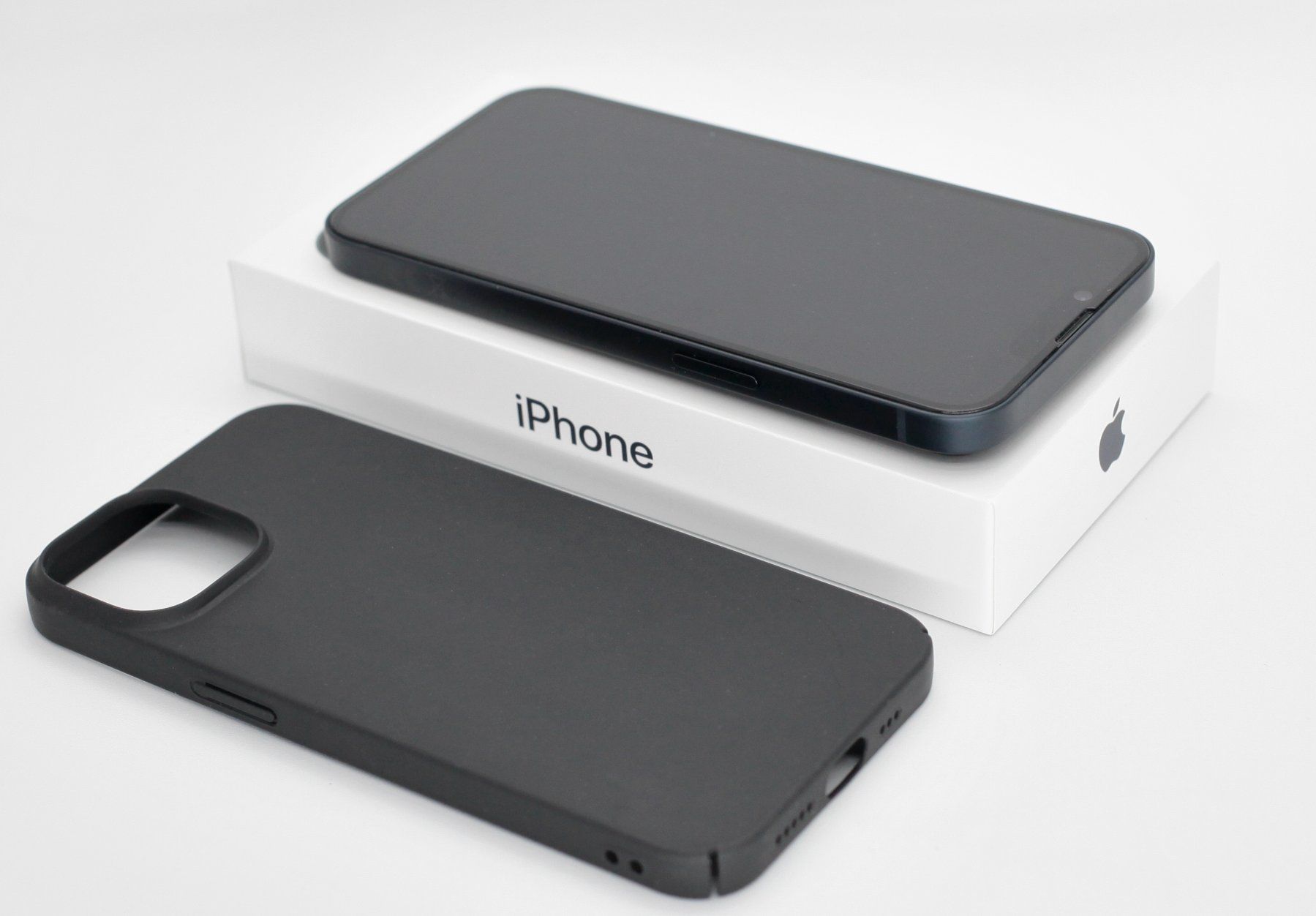 Apple Telefoni cellulari / Smartphones: iPhone 14 midnight 128GB neuwertig – Usato da Birsfelden venduto da Waldbrettspiel