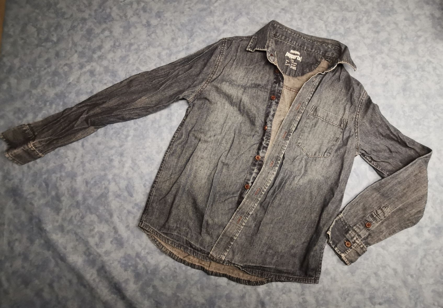 Camicie, T-shirt & Polo: Jeans-Hemd, Grösse 134 – Usato da Grünenmatt venduto da ras_7ksp