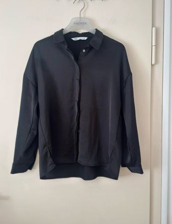 Zara Bluse schwarz langärmlig Grösse S guter Zustand