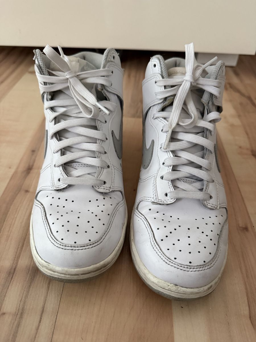 Scarpe da donna: Nike Dunk High Weiss/Grau EU 38.5 – Usato da Rorschach venduto da Tara234 3