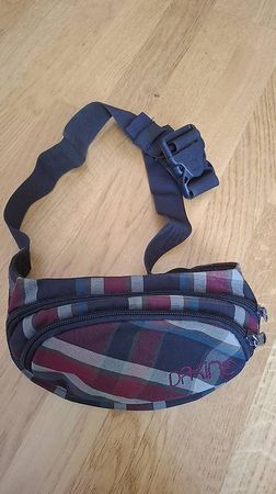 Dakine Bauchtasche