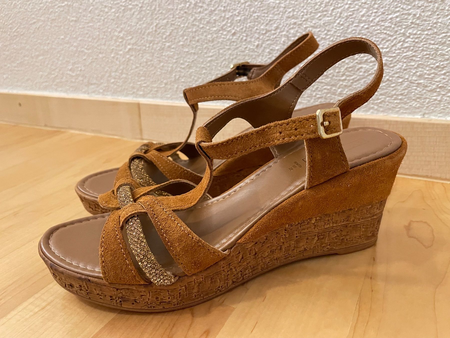 Scarpe da donna: 2 Paar Keil-Sandalen, Gr. 39 – Nuovo (secondo la descrizione) da Strengelbach venduto da Chiavara 3