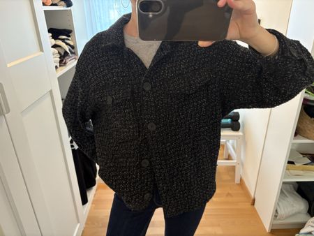 ZARA Bouclé Jacke im Oversize-Look, Grösse S, Top Zustand!