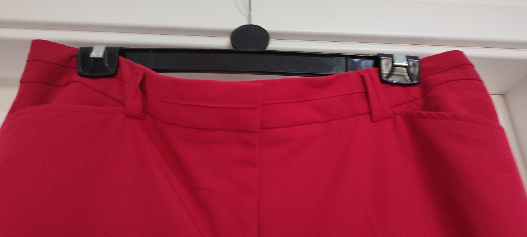 Pantaloni: Pantalon rouge Van Heusen – Nuovo (secondo la descrizione) da St-Cergue venduto da Neviana 2