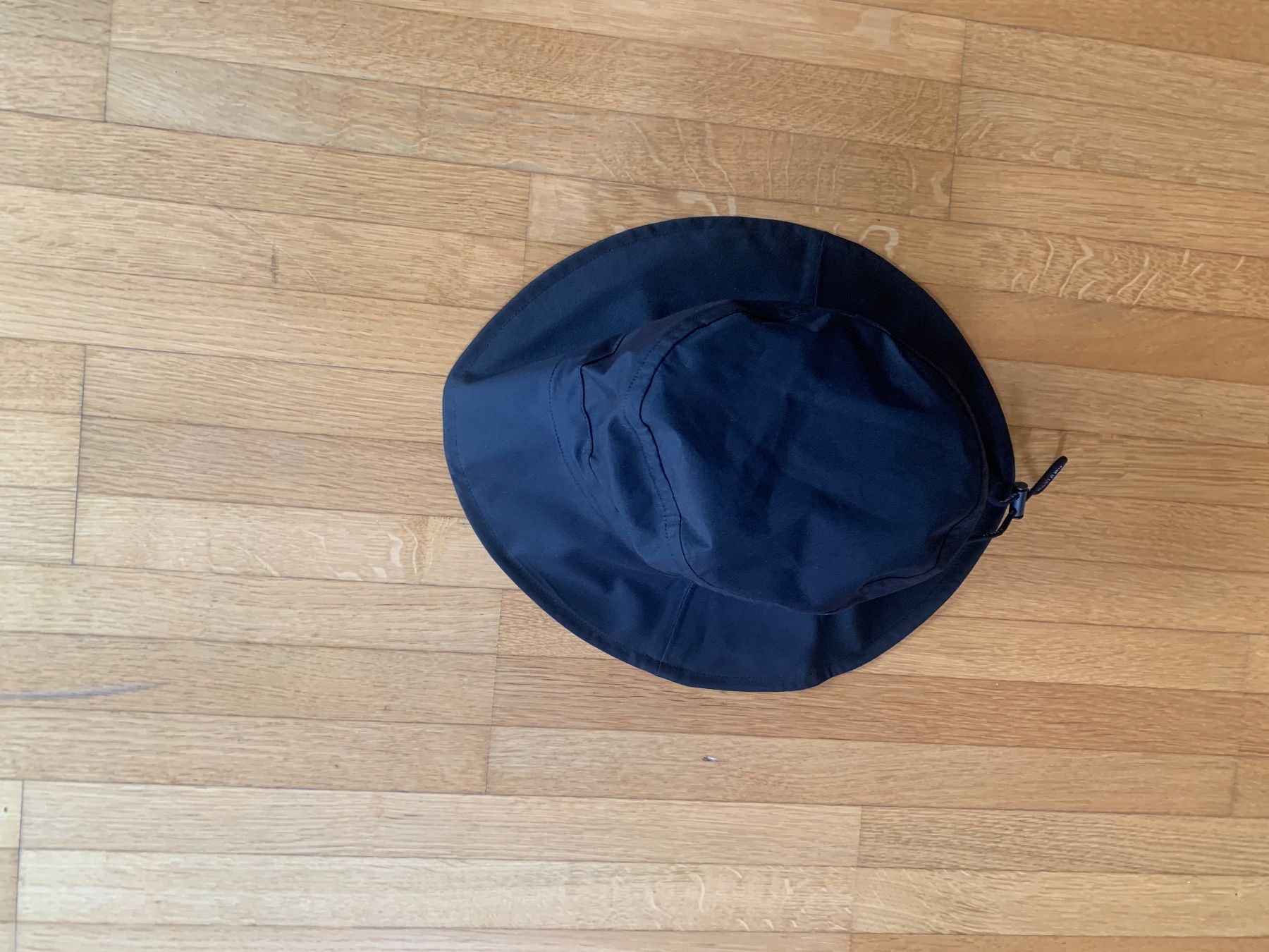 Marc Cain Copricapi, berretti & cappellini: Marc Cain Bucket Hat / Marc Cain Hut – Nuovo (secondo la descrizione) da Bülach venduto da frische_brise 1