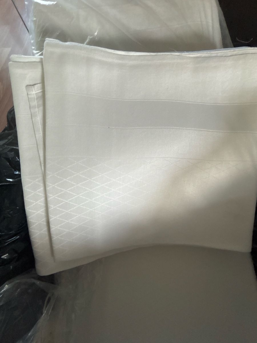 Set di tavolo e panche: Tischsets weiss mit Muster neu – Nuovo e nell'imballaggio originale da Kaiserstuhl AG venduto da mar_5k9x 1
