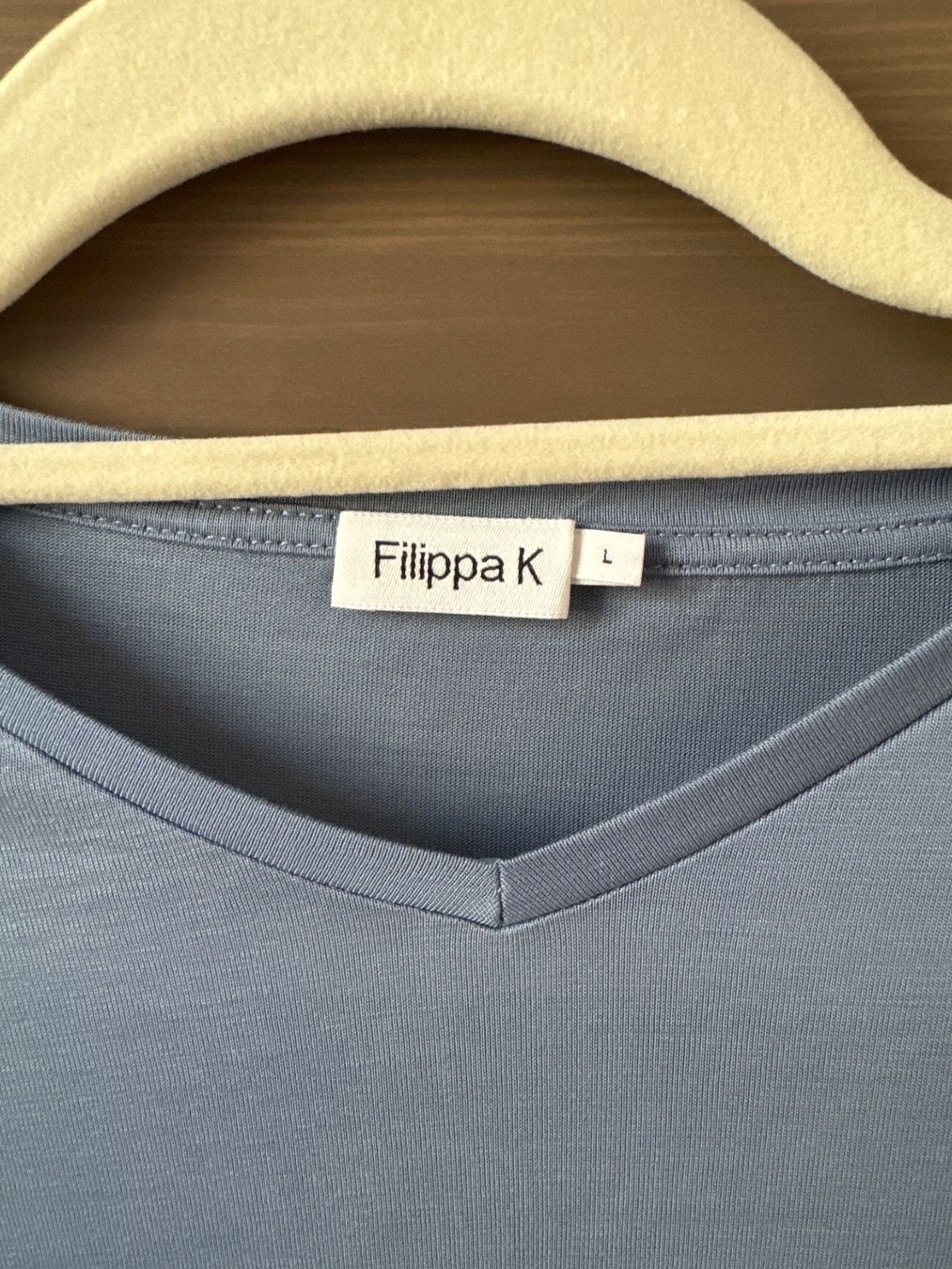 Top: Filippa K Top blau Gr. L NEU! – Nuovo (secondo la descrizione) da Brütten venduto da Rod816 2