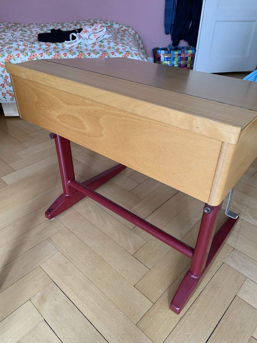 Bureaux: Original Embru Schulpult mit passendem Stuhl – D'occasion à Zürich par Renrudal 1