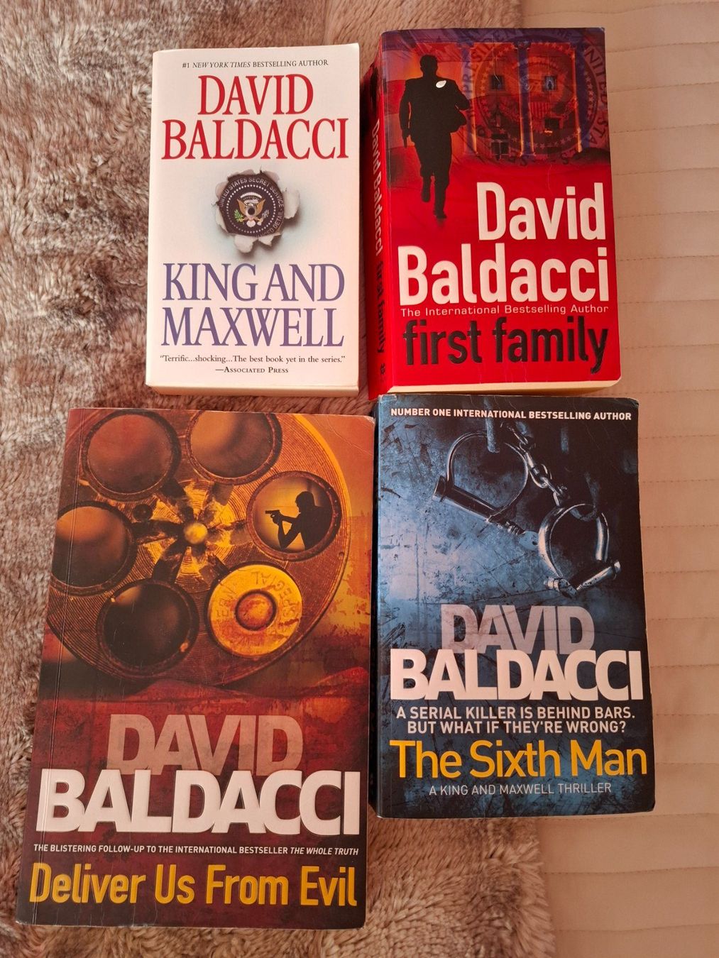 Libri: David Baldacci Thriller 8 Stk King & Maxwell John Pu english – Usato da Affoltern am Albis venduto da Sabinezc