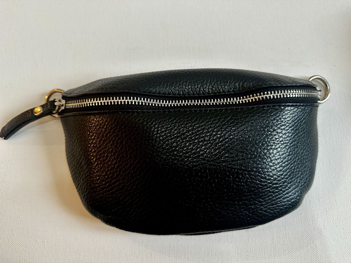 Borse da donna: Bauchtasche schwarz – Usato da Rorschach venduto da car_wbc5 2