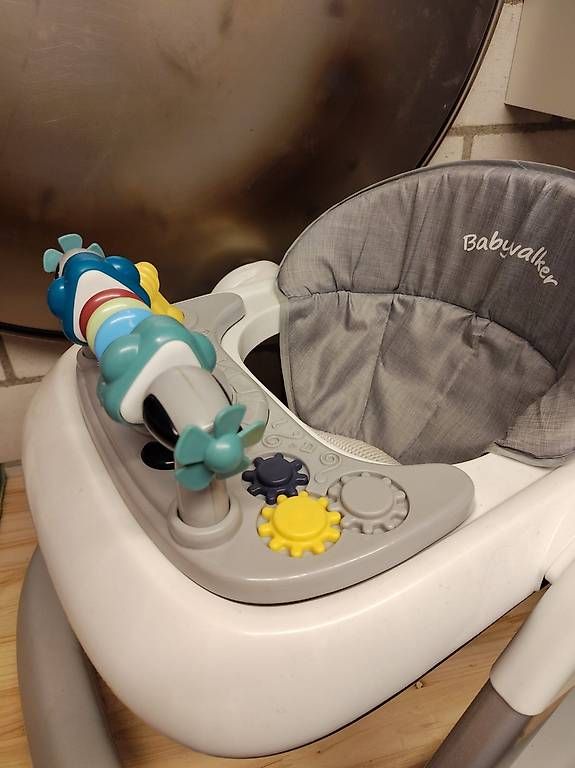 Ausili per la deambulazione: Baby Walker – Usato da Münchenbuchsee venduto da tan_8kt5