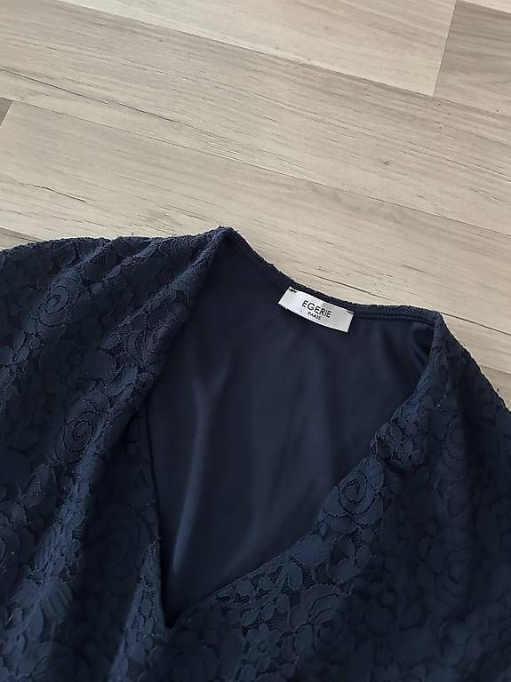 Robes: Kleid von Egerie Paris  – D'occasion à Leuzigen par nora999 1