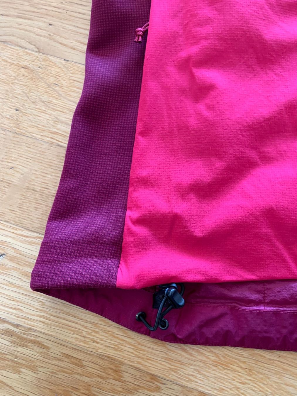 Arcteryx Jacken: Arc'teryx Damenjacke pink – Gebraucht aus Gamprin von Senfkorn11 2