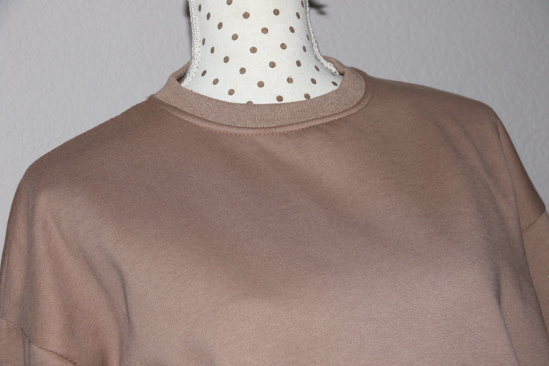 Maglioni & Felpe: Cooles Sweatshirt / Pullover Gr.M-S NEU – Nuovo (secondo la descrizione) da Oberwil-Lieli venduto da Svetlana28 2