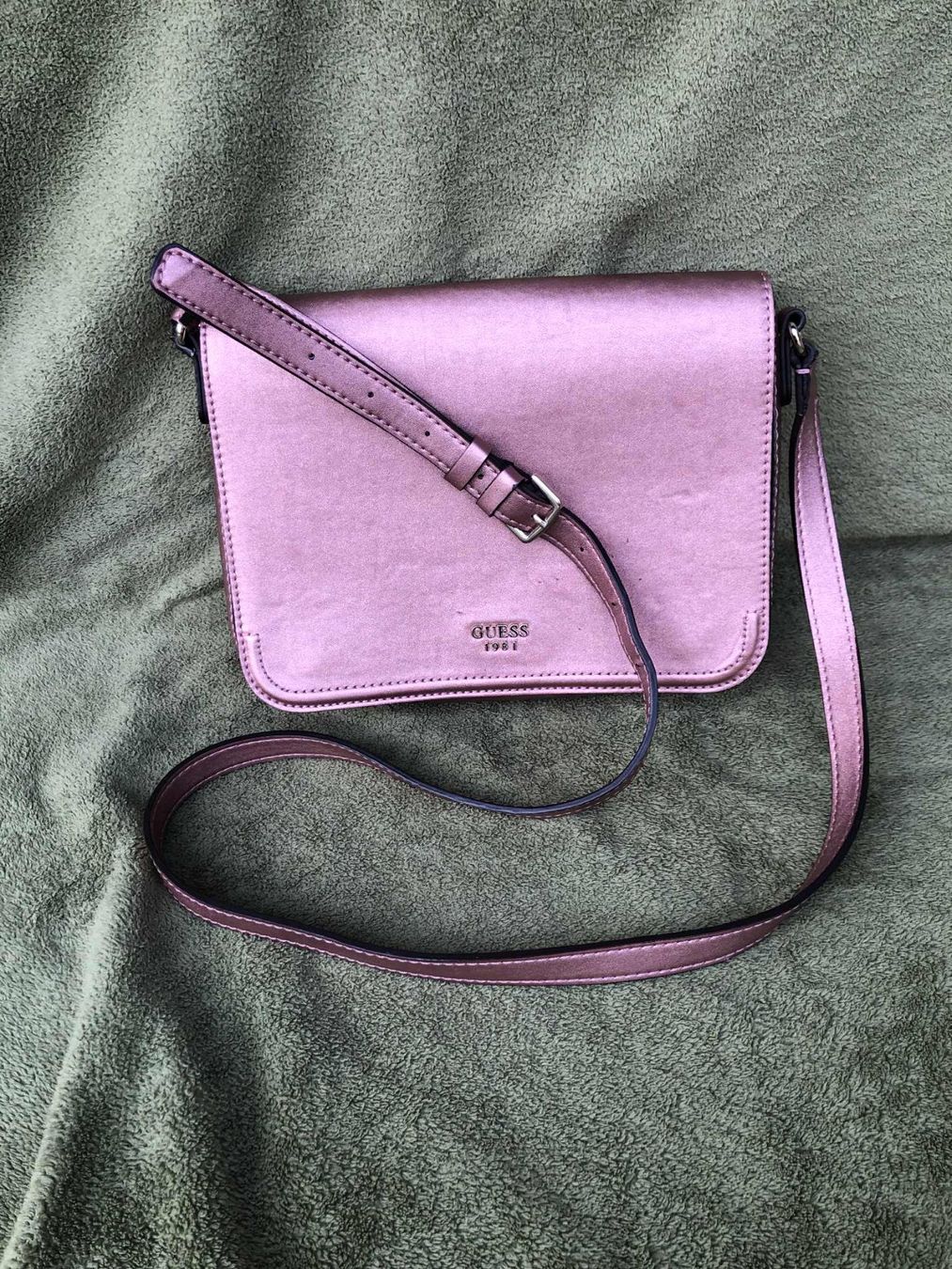 Guess Borse da donna: Guess Tasche – Nuovo (secondo la descrizione) da Büren an der Aare venduto da Timike87 1
