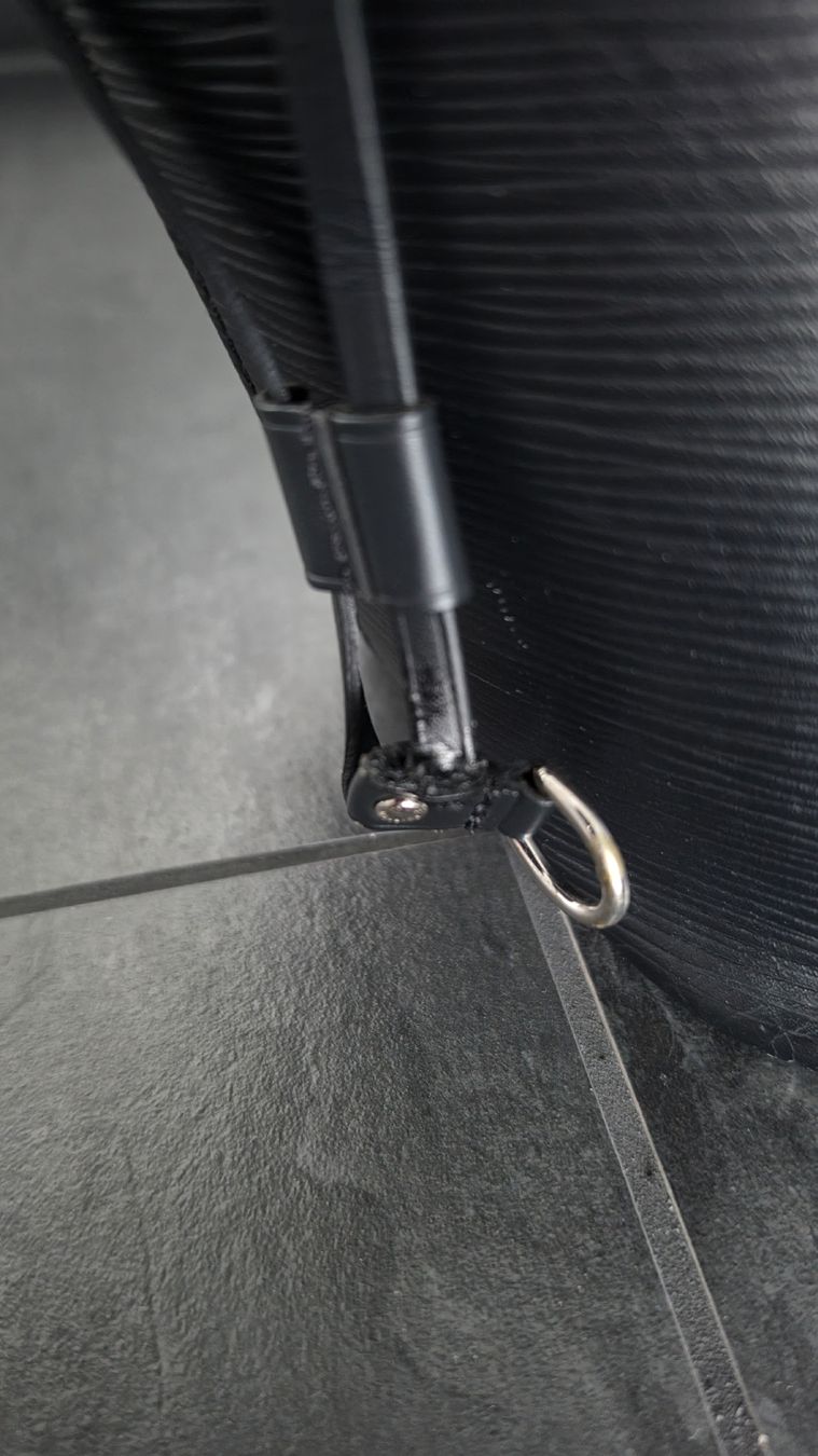 Louis Vuitton Taschen für Damen: Louis Vuitton Neverfull Epi Schwarz inkl. Pochette – Gebraucht aus Saland von zwergli90 8