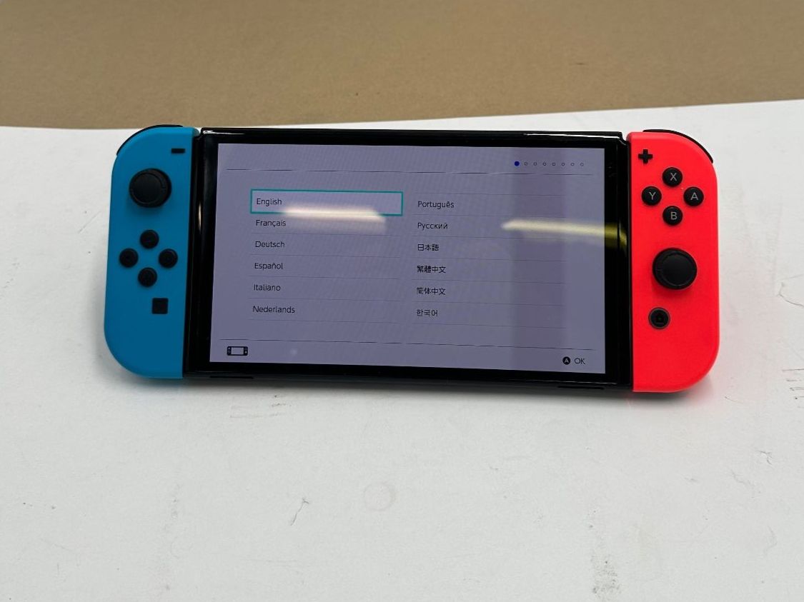 Nintendo Konsolen: NINTENDO Switch OLED-Modell, Neon-Blau/Neon-Rot – Gebraucht aus Birmenstorf AG von Distronics_SchweizAG 4