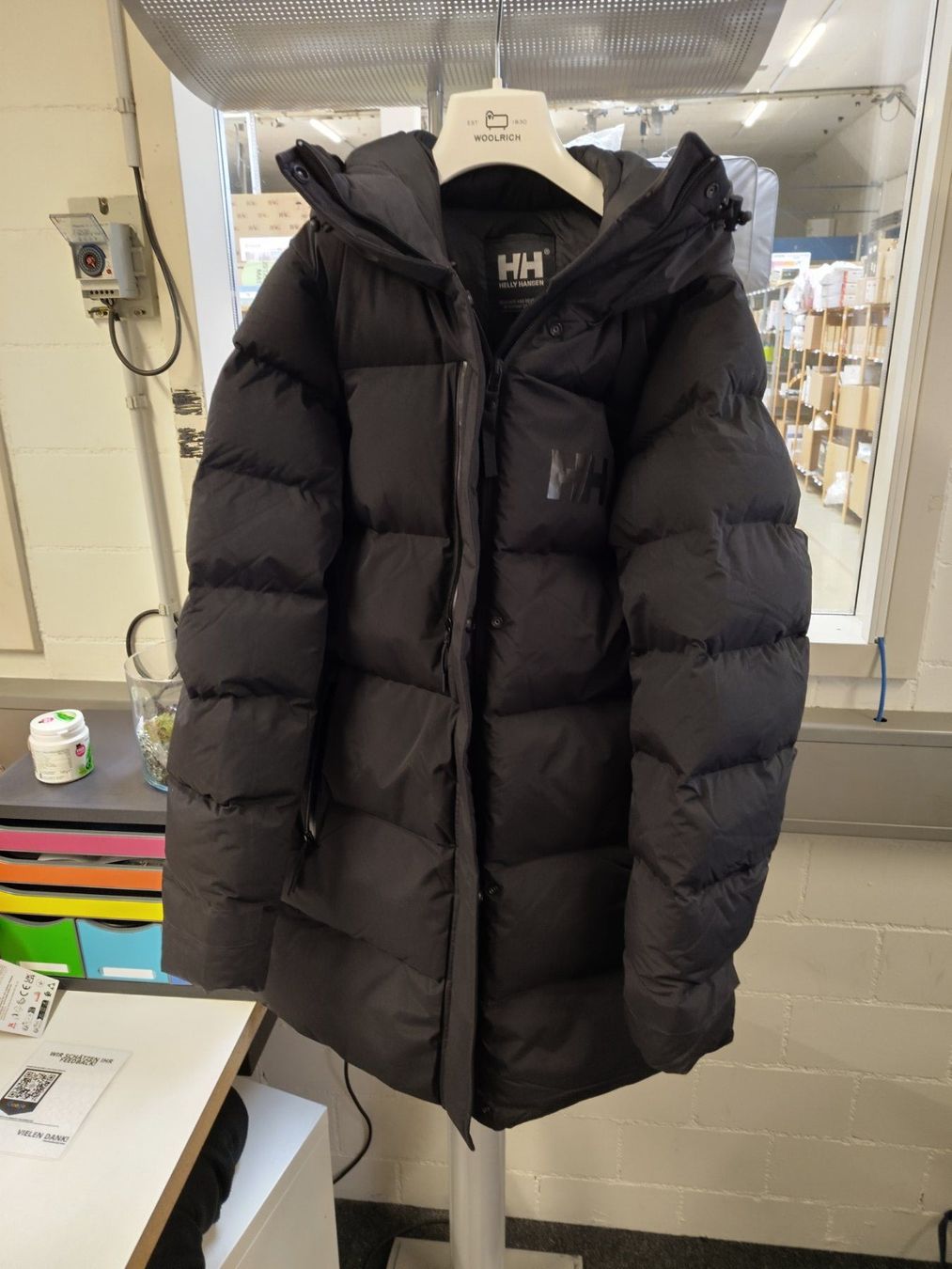 Helly Hansen Giacche: Helly Hansen - Winterjacke, Schwarz, Gr. L – Nuovo (secondo la descrizione) da Dällikon venduto da Retouren_Resale
