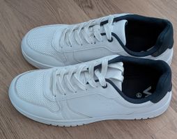 weisse Sneakers Gr. 45 zu verkaufen